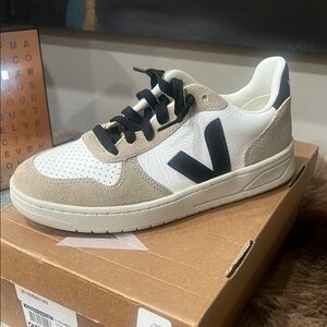 Veja White and Tan Sneakers with Black Detail